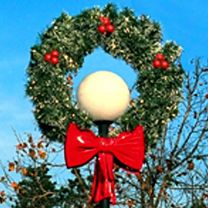 4' Wreath Lamp Cover with two 18" Red Imperial Bows, LED