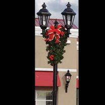 Traditional Spray with Premiere Bow Christmas Lamp Post