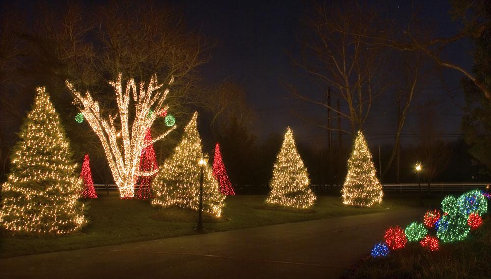LED Christmas Lights: An Incandescent vs LED Grudge Match