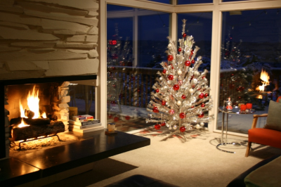 The aluminum Christmas tree phase