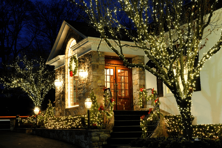 Christmas Light Company in Minneapolis MN<br><br><br>